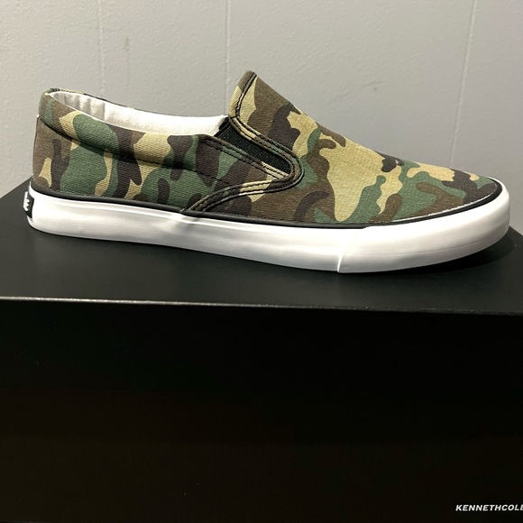 NWOT “The Run” 🥷🏾 Kenneth Cole Slip On ✨ Olive Camouflage 👑 - Picture 3 of 7